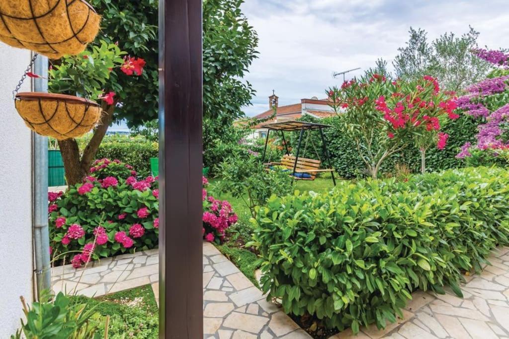 Modern And Elegant In A Quiet Part Of Appartamento *