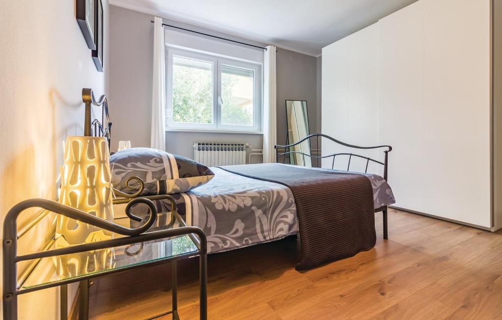 Modern And Elegant In A Quiet Part Of Appartamento